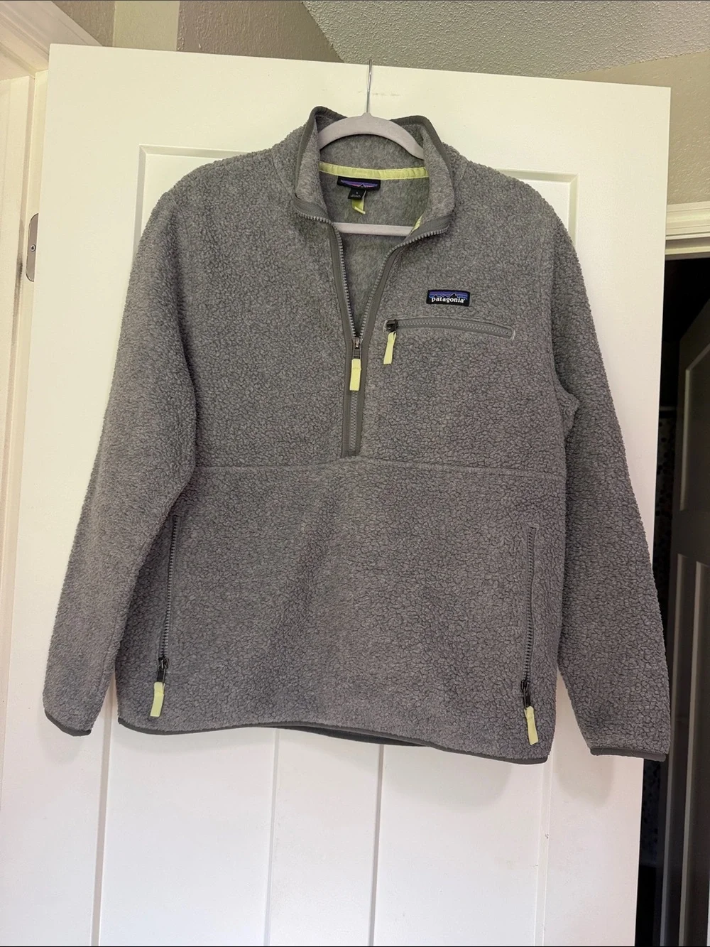 Patagonia women’s Gray Quarter-Zip Pullover